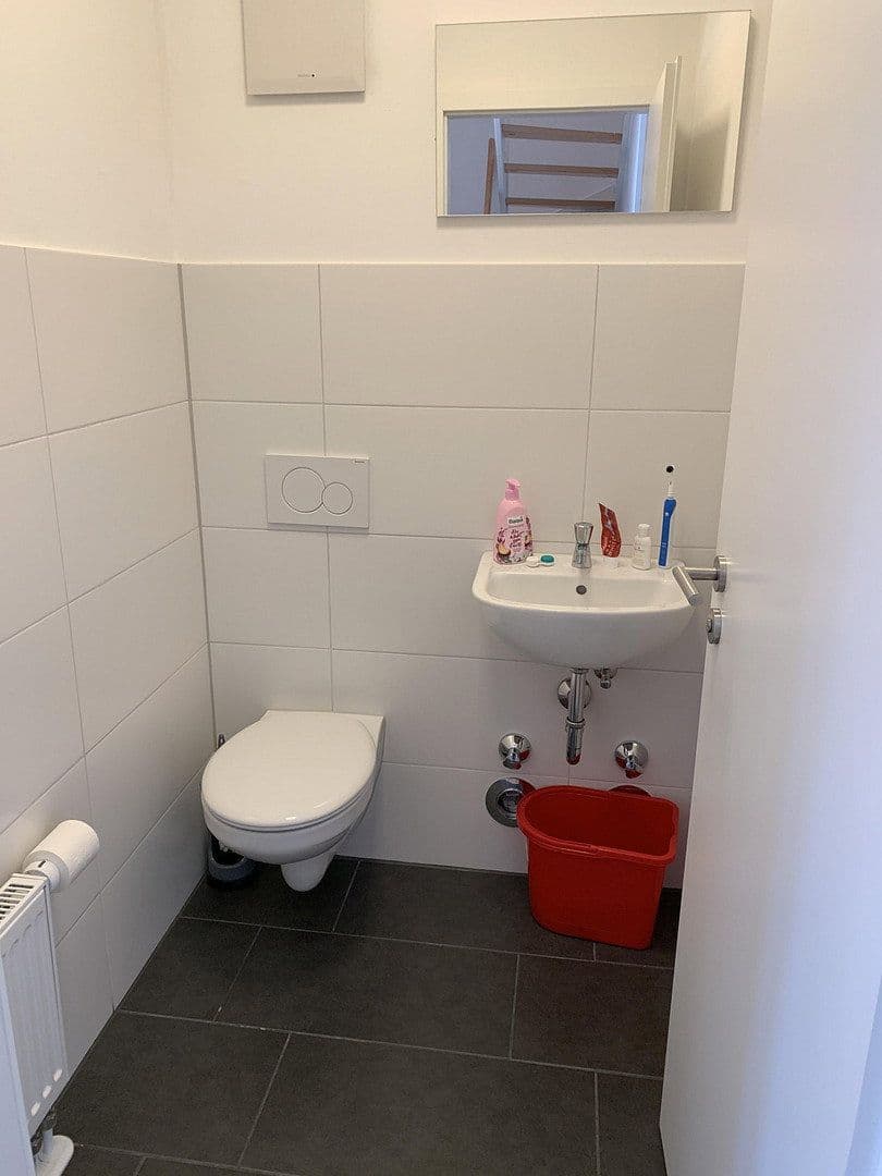 Predaj domu 879 m², pozemek 259 m², Färberstr. 116, Düsseldorf, Severné Porýnie - Westfálsko Predaj domu 879 m², pozemek 259 m², Färberstr. 116, Düsseldorf, Severné Porýnie - Westfálsko