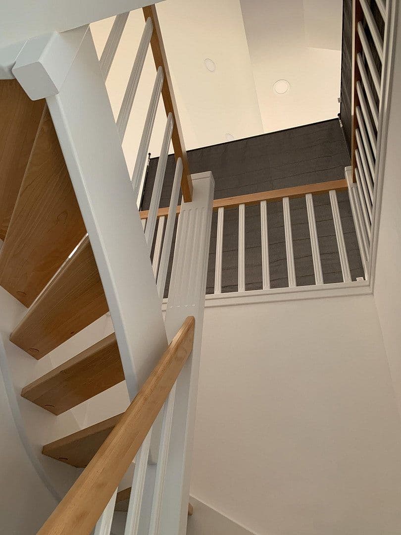 Predaj domu 879 m², pozemek 259 m², Färberstr. 116, Düsseldorf, Severné Porýnie - Westfálsko Predaj domu 879 m², pozemek 259 m², Färberstr. 116, Düsseldorf, Severné Porýnie - Westfálsko