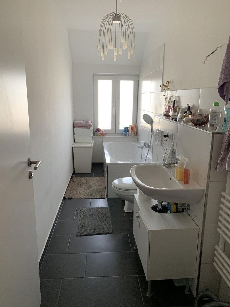 Predaj domu 879 m², pozemek 259 m², Färberstr. 116, Düsseldorf, Severné Porýnie - Westfálsko Predaj domu 879 m², pozemek 259 m², Färberstr. 116, Düsseldorf, Severné Porýnie - Westfálsko