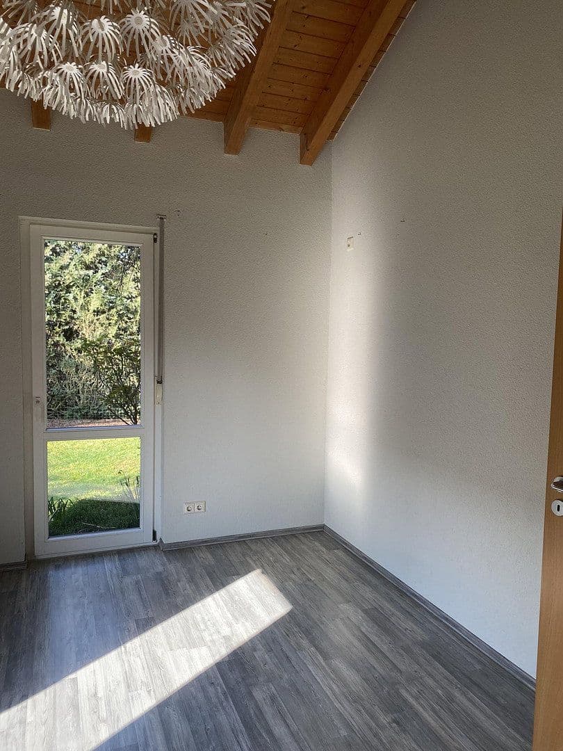 Predaj domu 149 m², pozemek 631 m², Dichtelbach, Porýnie-Falcko Predaj domu 149 m², pozemek 631 m², Dichtelbach, Porýnie-Falcko