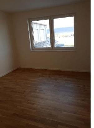 Prenájom bytu 3-izbový 135 m², Ingelheim am Rhein, Porýnie-Falcko Prenájom bytu 3-izbový 135 m², Ingelheim am Rhein, Porýnie-Falcko