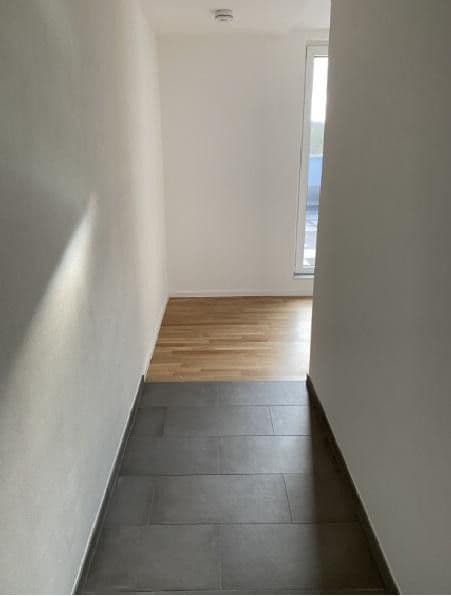 Prenájom bytu 3-izbový 135 m², Ingelheim am Rhein, Porýnie-Falcko Prenájom bytu 3-izbový 135 m², Ingelheim am Rhein, Porýnie-Falcko