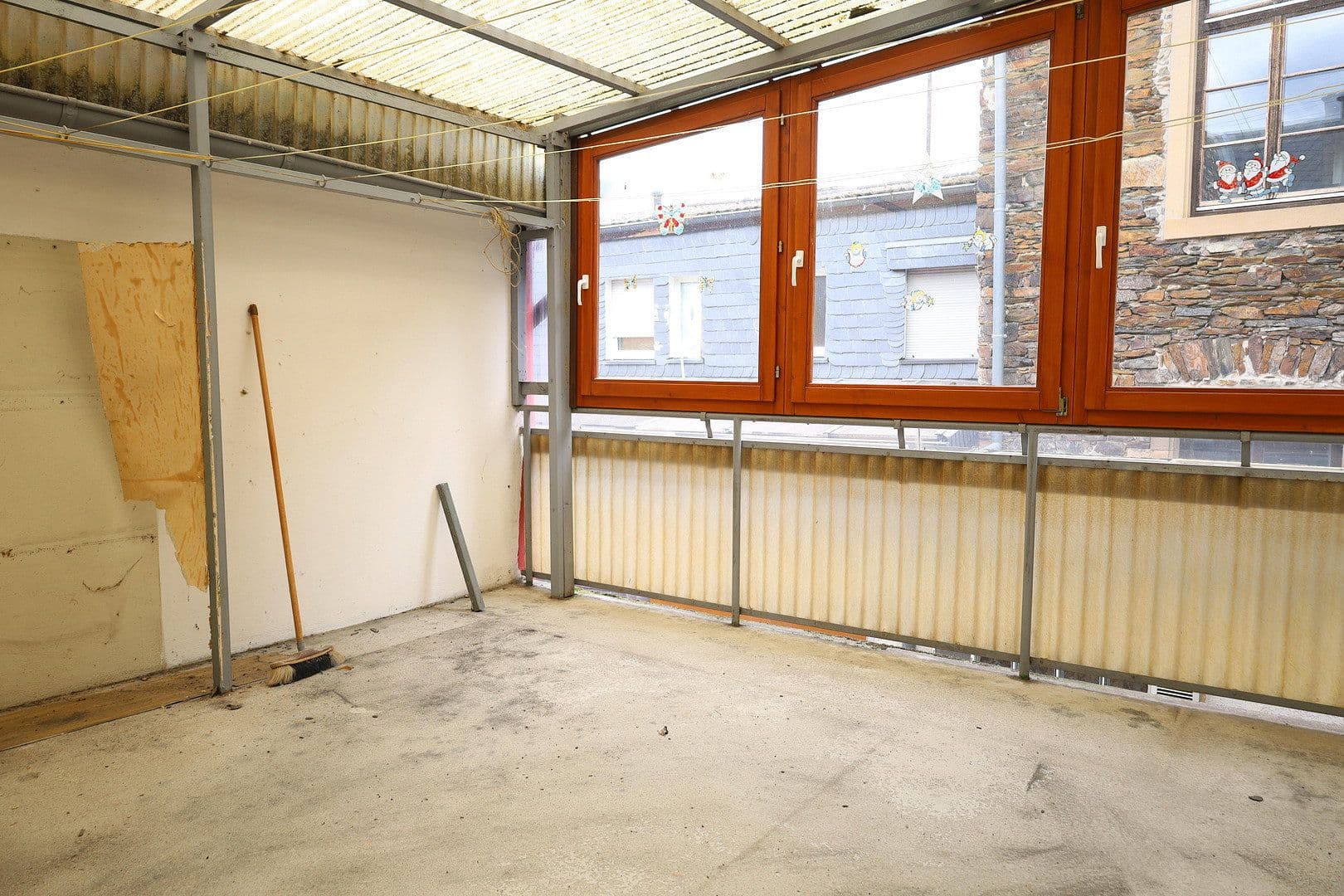 Predaj domu 139 m², pozemek 78 m², Niederheimbach, Porýnie-Falcko Predaj domu 139 m², pozemek 78 m², Niederheimbach, Porýnie-Falcko