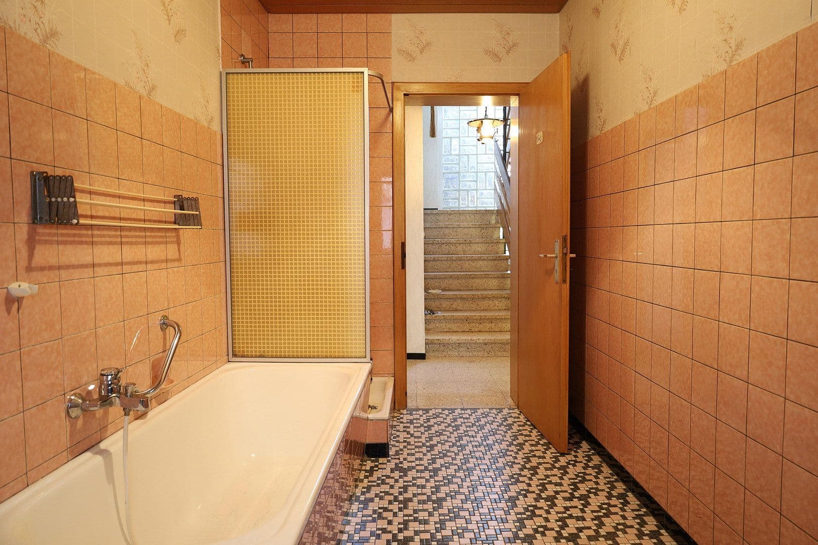 Predaj domu 139 m², pozemek 78 m², Niederheimbach, Porýnie-Falcko Predaj domu 139 m², pozemek 78 m², Niederheimbach, Porýnie-Falcko