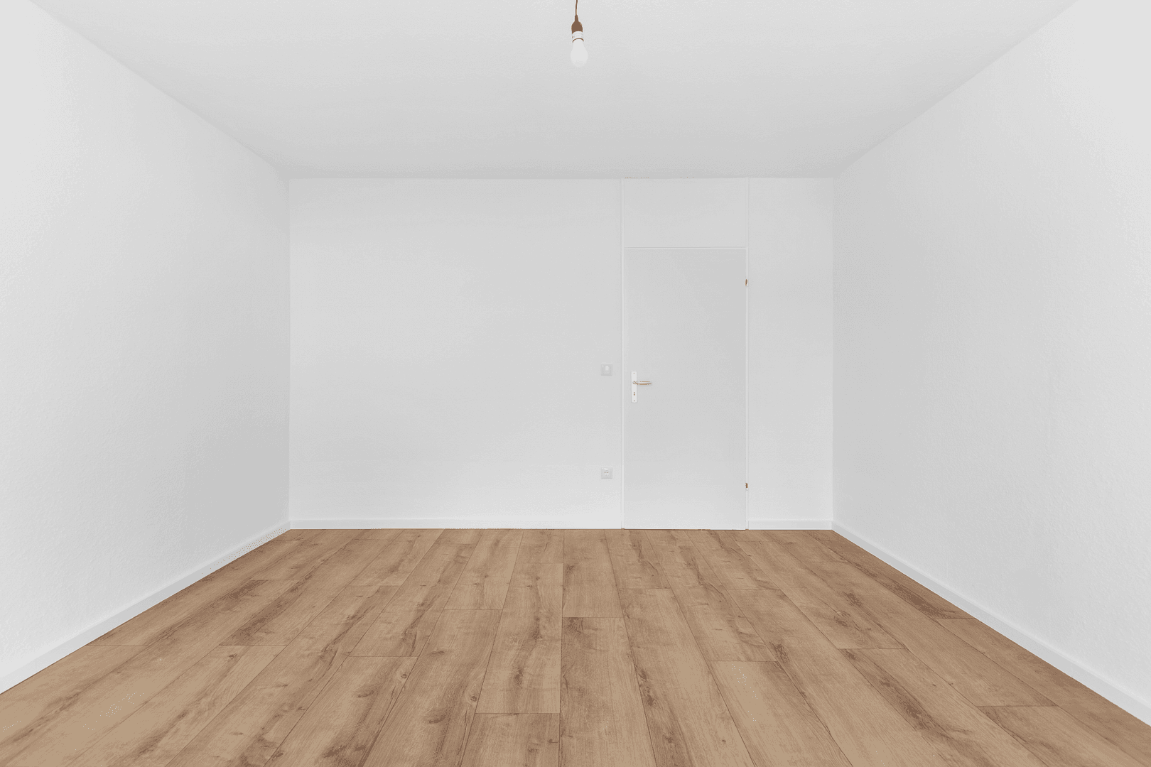 Prenájom bytu 2-izbový 65 m², Julius-Brecht-Straße 3, Frankfurt am Main, Hesensko Prenájom bytu 2-izbový 65 m², Julius-Brecht-Straße 3, Frankfurt am Main, Hesensko