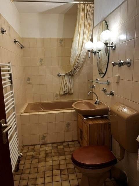 Prenájom bytu 3-izbový 74 m², Höhenberger Straße 21, Köln, Severné Porýnie - Westfálsko Prenájom bytu 3-izbový 74 m², Höhenberger Straße 21, Köln, Severné Porýnie - Westfálsko