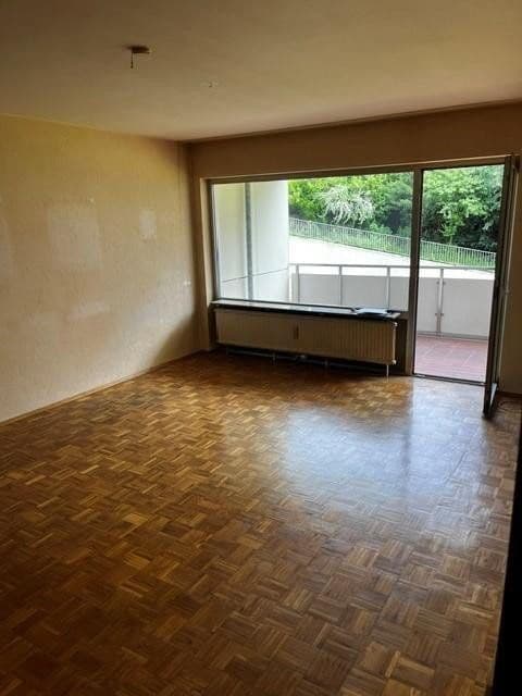 Prenájom bytu 3-izbový 74 m², Höhenberger Straße 21, Köln, Severné Porýnie - Westfálsko Prenájom bytu 3-izbový 74 m², Höhenberger Straße 21, Köln, Severné Porýnie - Westfálsko