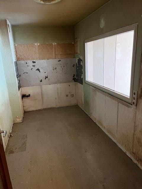 Prenájom bytu 3-izbový 74 m², Höhenberger Straße 21, Köln, Severné Porýnie - Westfálsko Prenájom bytu 3-izbový 74 m², Höhenberger Straße 21, Köln, Severné Porýnie - Westfálsko