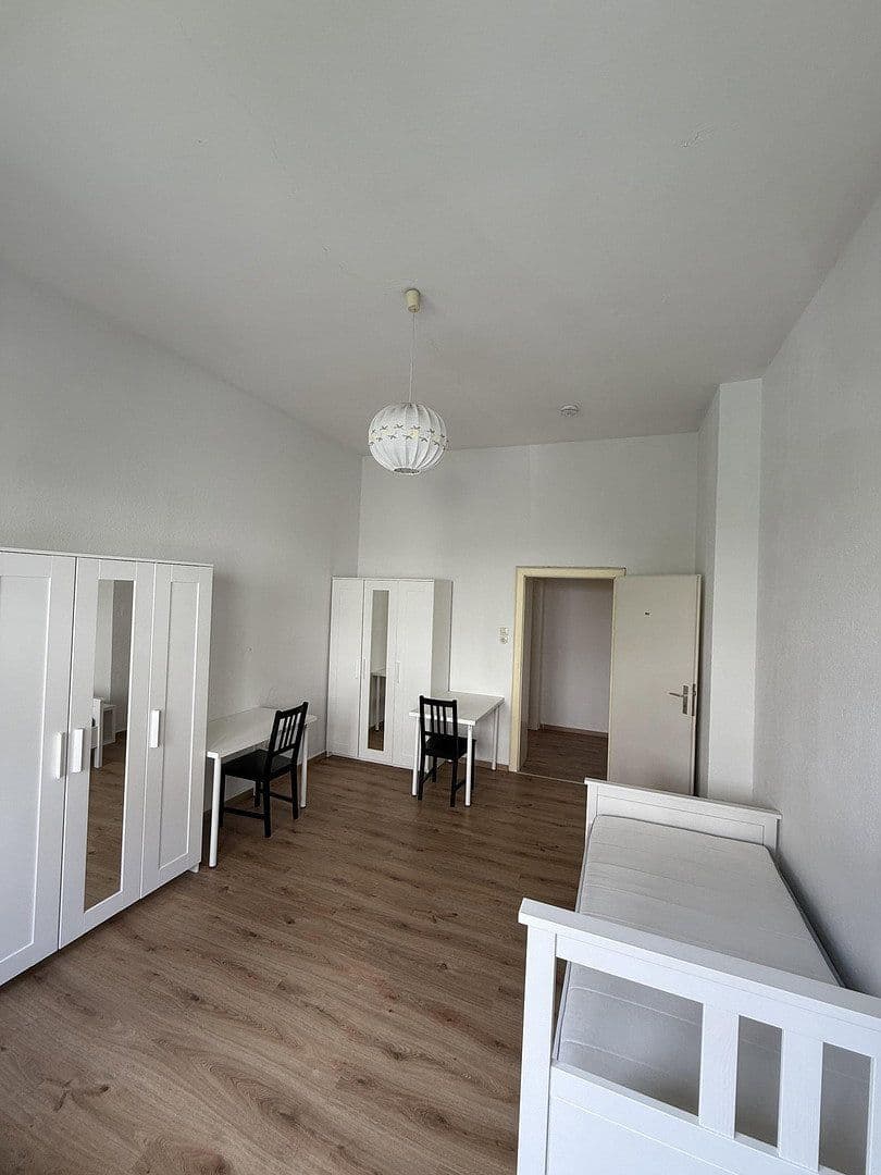Prenájom bytu 4-izbový 101 m², Johannes-Müller-Straße 9, Koblenz, Porýnie-Falcko Prenájom bytu 4-izbový 101 m², Johannes-Müller-Straße 9, Koblenz, Porýnie-Falcko