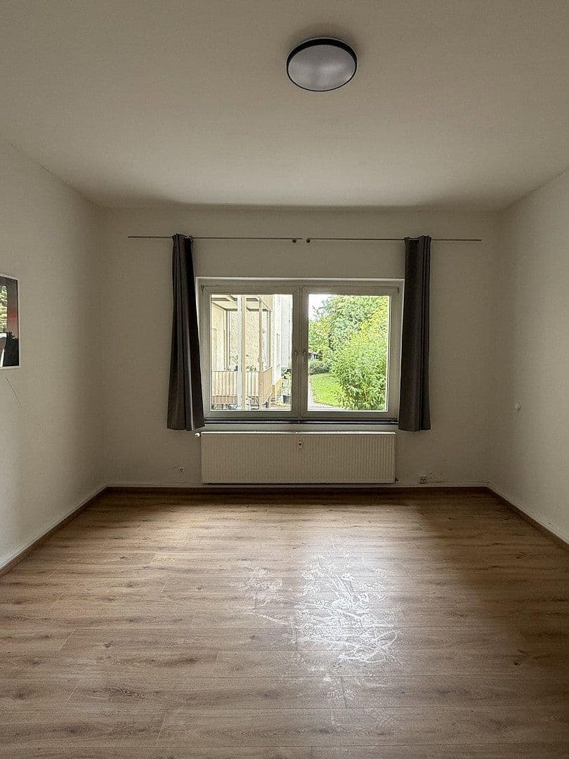 Prenájom bytu 4-izbový 101 m², Johannes-Müller-Straße 9, Koblenz, Porýnie-Falcko Prenájom bytu 4-izbový 101 m², Johannes-Müller-Straße 9, Koblenz, Porýnie-Falcko