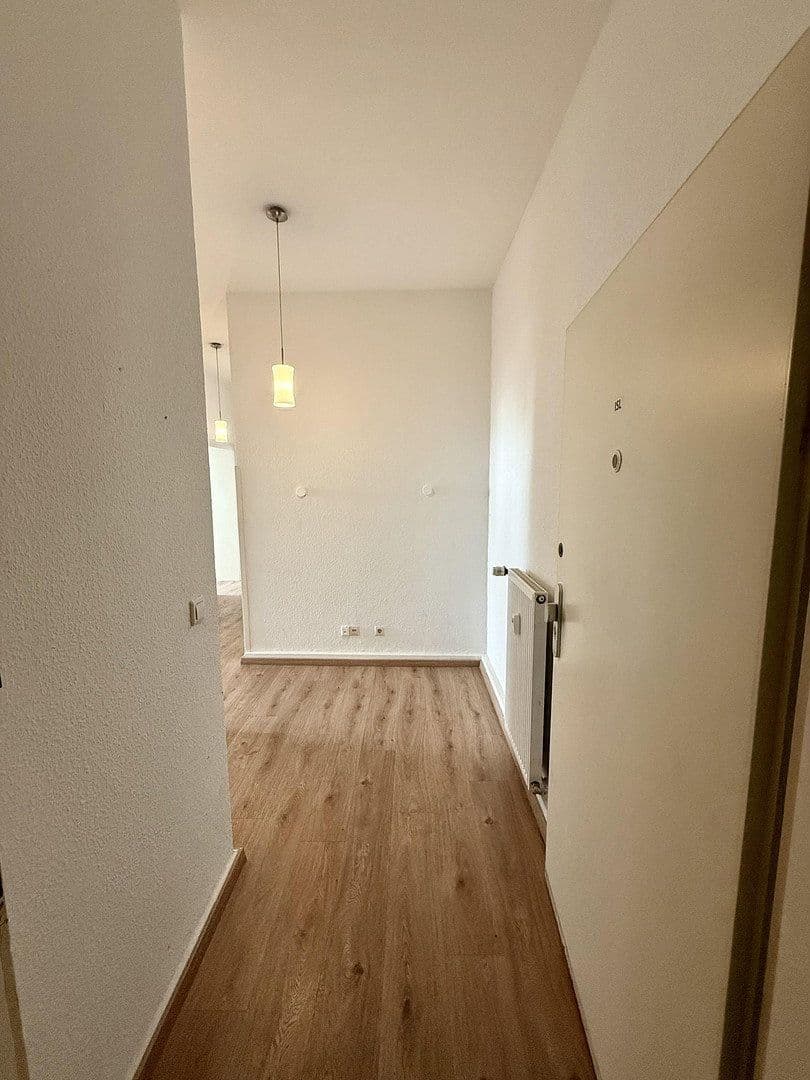 Prenájom bytu 4-izbový 101 m², Johannes-Müller-Straße 9, Koblenz, Porýnie-Falcko Prenájom bytu 4-izbový 101 m², Johannes-Müller-Straße 9, Koblenz, Porýnie-Falcko