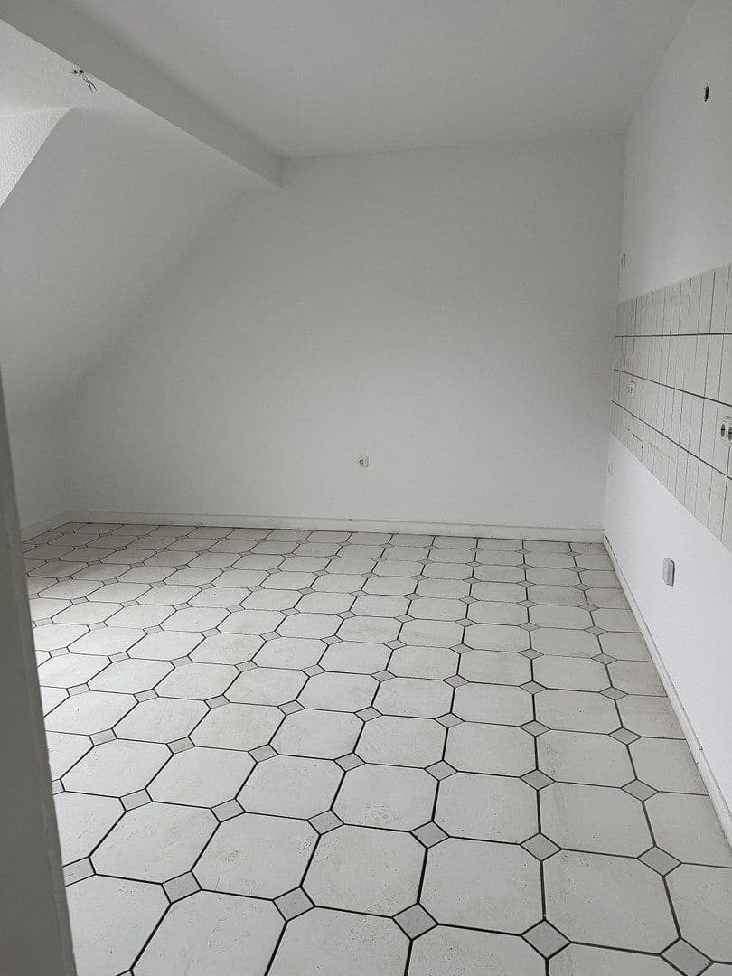 Prenájom bytu 2-izbový 68 m², Gladbeck, Severné Porýnie - Westfálsko Prenájom bytu 2-izbový 68 m², Gladbeck, Severné Porýnie - Westfálsko