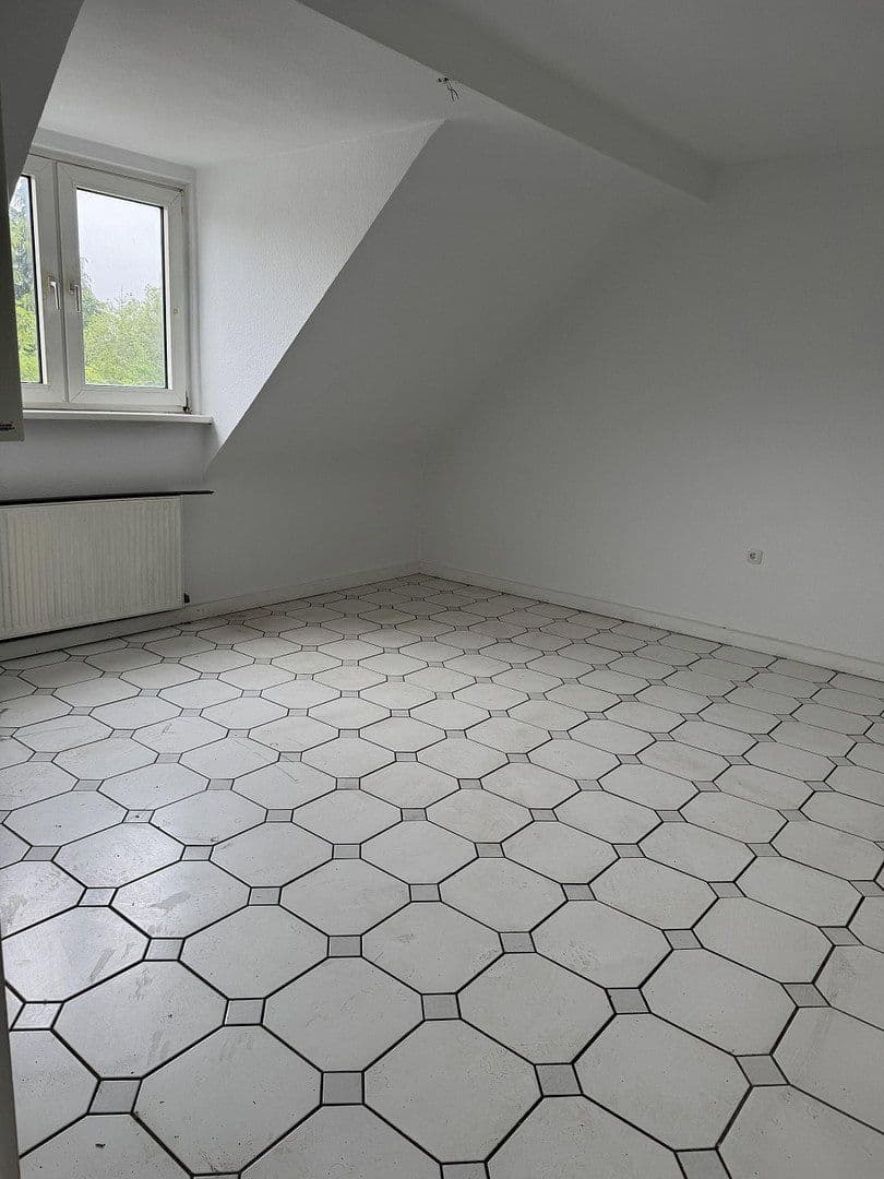 Prenájom bytu 2-izbový 68 m², Gladbeck, Severné Porýnie - Westfálsko Prenájom bytu 2-izbový 68 m², Gladbeck, Severné Porýnie - Westfálsko