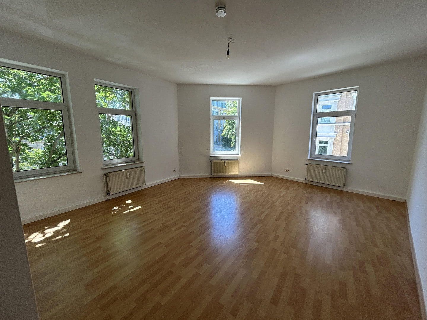 Prenájom bytu 1-izbový 40 m², Zwingerstr. 9, Halle, Sasko-Anhaltsko Prenájom bytu 1-izbový 40 m², Zwingerstr. 9, Halle, Sasko-Anhaltsko