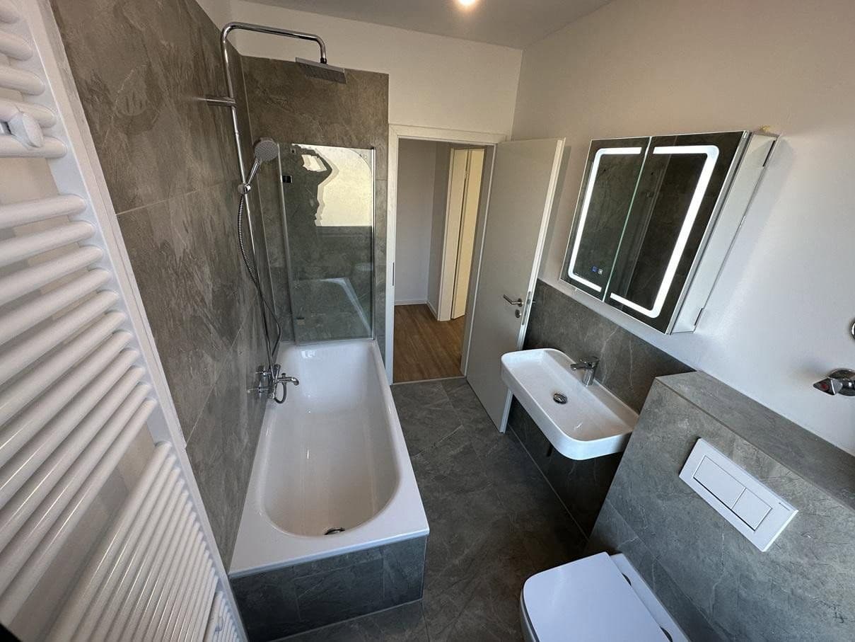 Prenájom bytu 3-izbový 76 m², Wilhelmshaven, Dolné Sasko Prenájom bytu 3-izbový 76 m², Wilhelmshaven, Dolné Sasko
