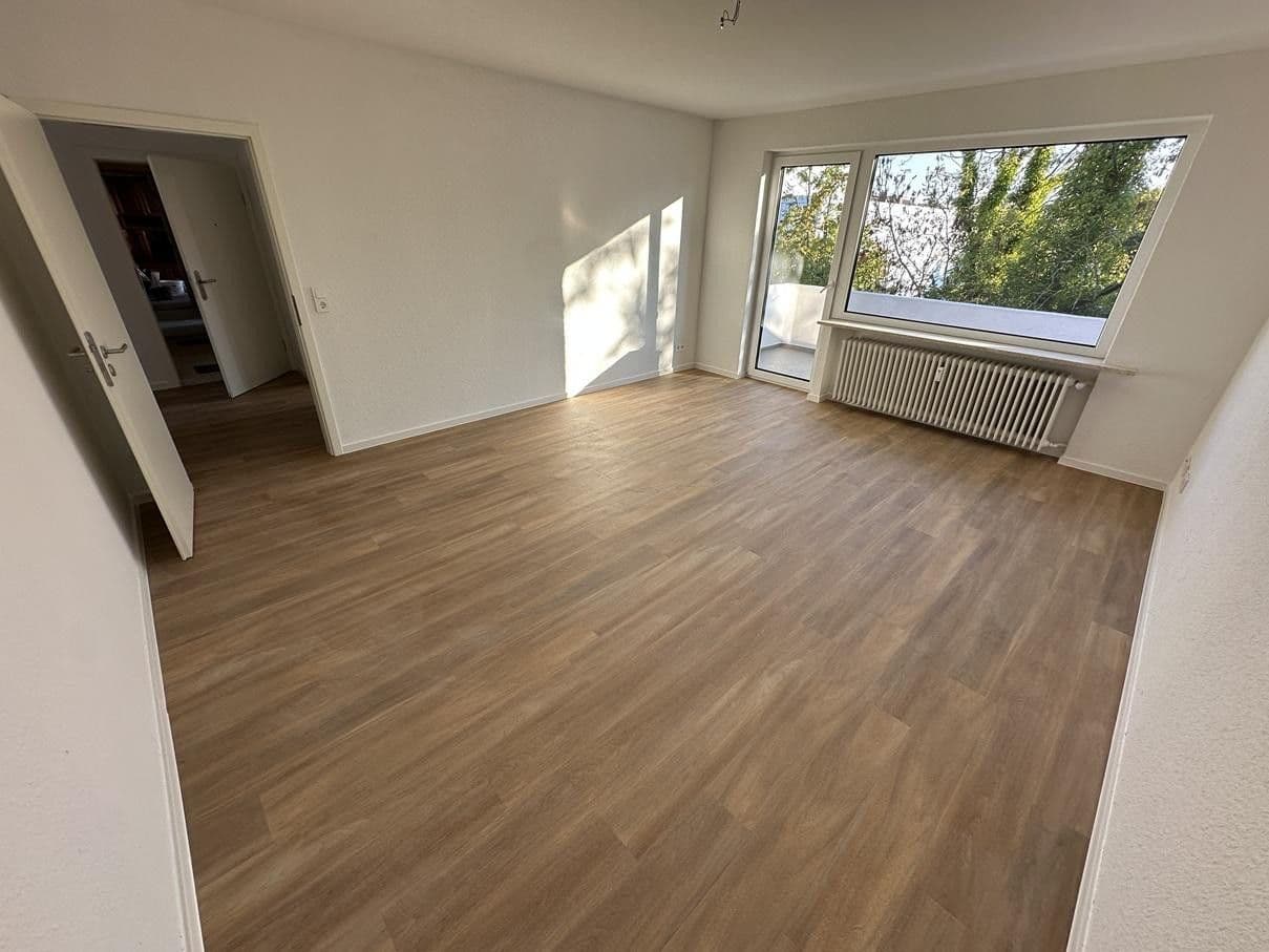 Prenájom bytu 3-izbový 76 m², Wilhelmshaven, Dolné Sasko Prenájom bytu 3-izbový 76 m², Wilhelmshaven, Dolné Sasko