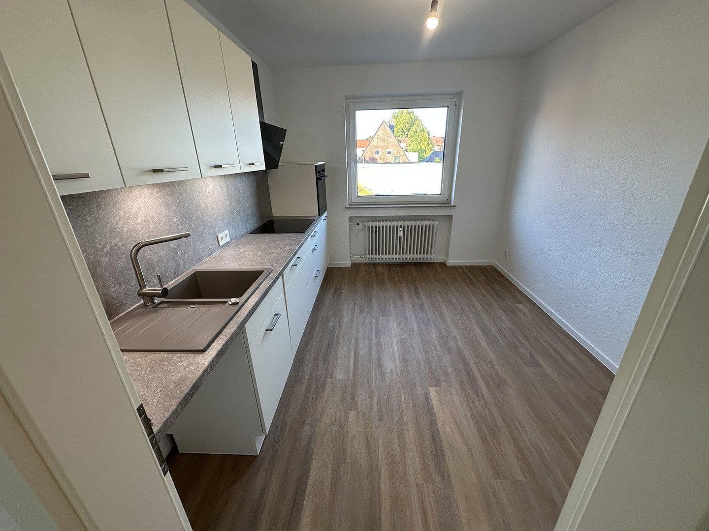 Prenájom bytu 3-izbový 76 m², Wilhelmshaven, Dolné Sasko Prenájom bytu 3-izbový 76 m², Wilhelmshaven, Dolné Sasko