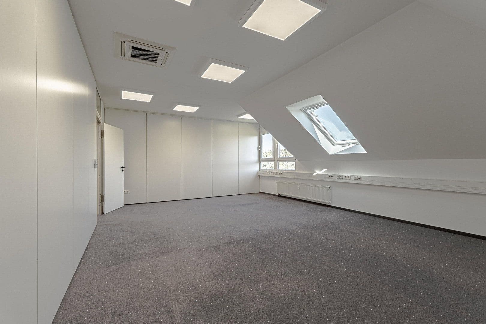 Prenájom kancelárie 204 m², Rennweg 60, Andernach, Porýnie-Falcko Prenájom kancelárie 204 m², Rennweg 60, Andernach, Porýnie-Falcko