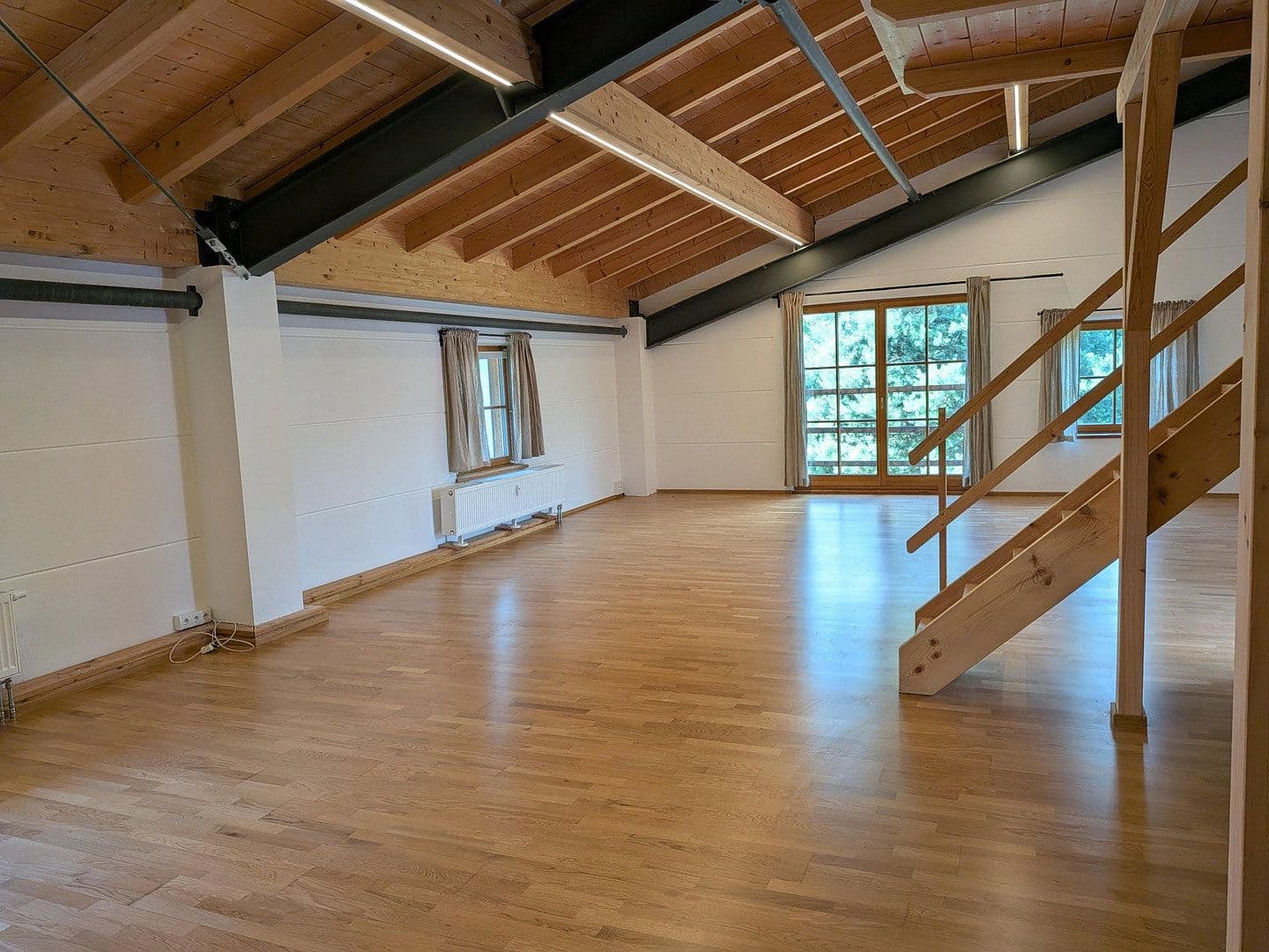 Prenájom kancelárie 100 m², Kieferfelden, Bavorsko Prenájom kancelárie 100 m², Kieferfelden, Bavorsko