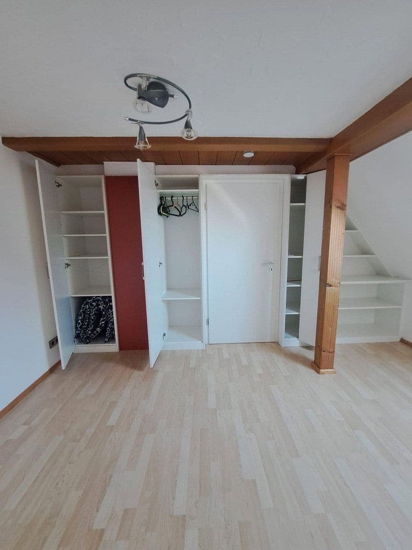 Prenájom bytu 3-izbový 92 m², Oberamteistrasse 12, Tuttlingen, Bádensko-Wurttembersko Prenájom bytu 3-izbový 92 m², Oberamteistrasse 12, Tuttlingen, Bádensko-Wurttembersko