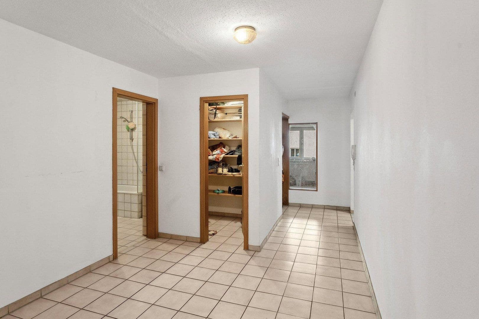 Predaj domu 443 m², pozemek 1.079 m², Ottobeurer Straße 17, Markt Rettenbach, Bavorsko Predaj domu 443 m², pozemek 1.079 m², Ottobeurer Straße 17, Markt Rettenbach, Bavorsko