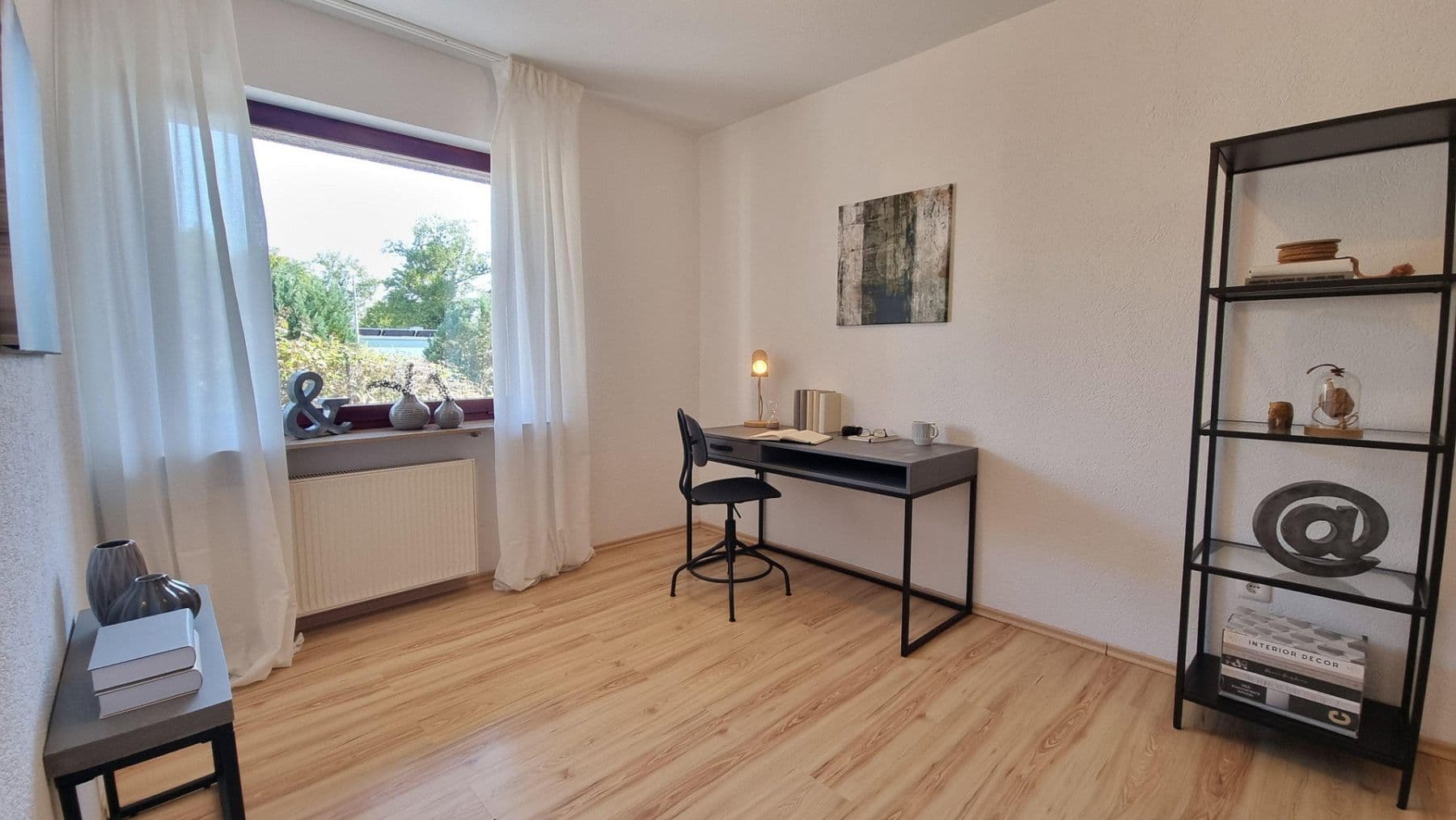 Predaj domu 207 m², pozemek 304 m², Ulmenweg 1/1, Mühlacker, Bádensko-Wurttembersko Predaj domu 207 m², pozemek 304 m², Ulmenweg 1/1, Mühlacker, Bádensko-Wurttembersko