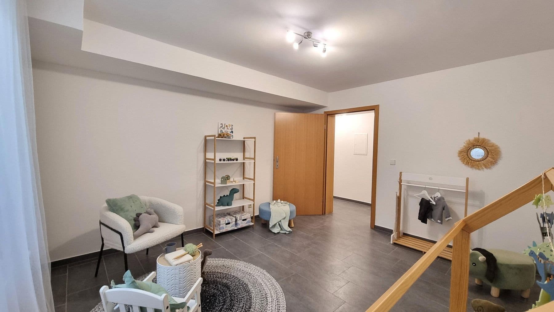 Predaj domu 207 m², pozemek 304 m², Ulmenweg 1/1, Mühlacker, Bádensko-Wurttembersko Predaj domu 207 m², pozemek 304 m², Ulmenweg 1/1, Mühlacker, Bádensko-Wurttembersko