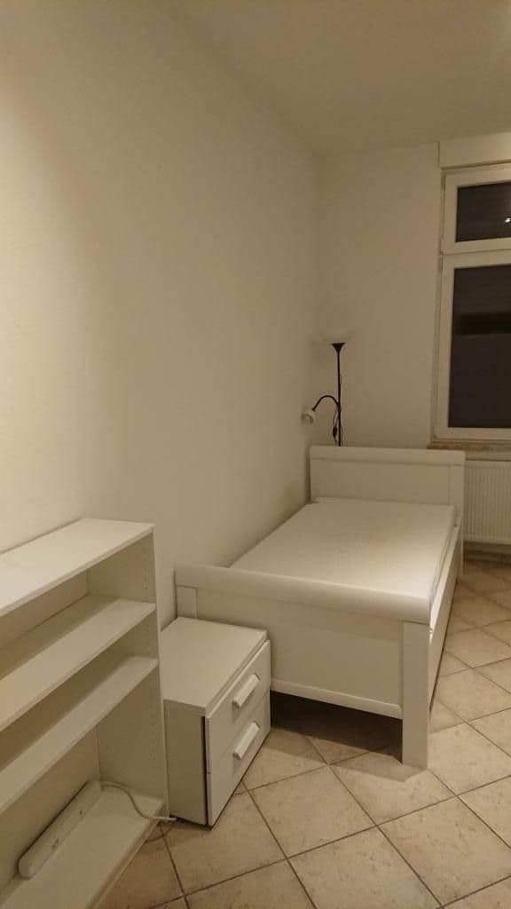Prenájom bytu 2-izbový 74 m², Duisburg, Severné Porýnie - Westfálsko Prenájom bytu 2-izbový 74 m², Duisburg, Severné Porýnie - Westfálsko