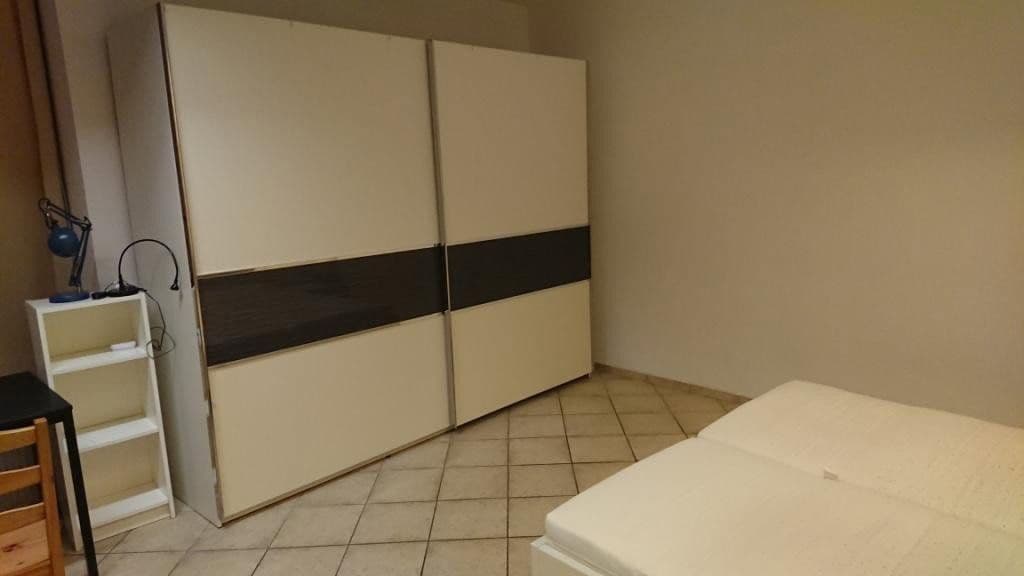 Prenájom bytu 2-izbový 74 m², Duisburg, Severné Porýnie - Westfálsko Prenájom bytu 2-izbový 74 m², Duisburg, Severné Porýnie - Westfálsko