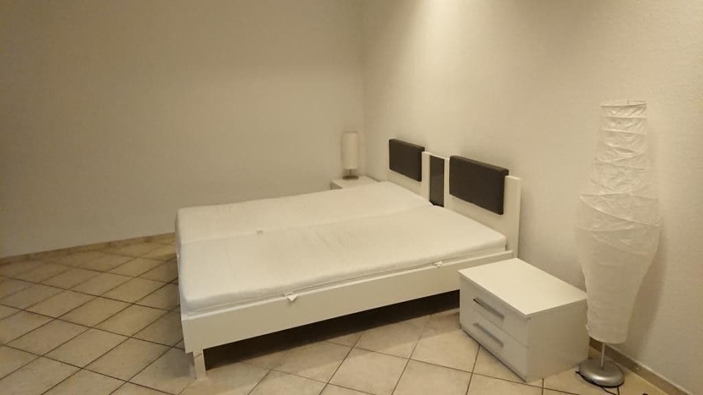 Prenájom bytu 2-izbový 74 m², Duisburg, Severné Porýnie - Westfálsko Prenájom bytu 2-izbový 74 m², Duisburg, Severné Porýnie - Westfálsko