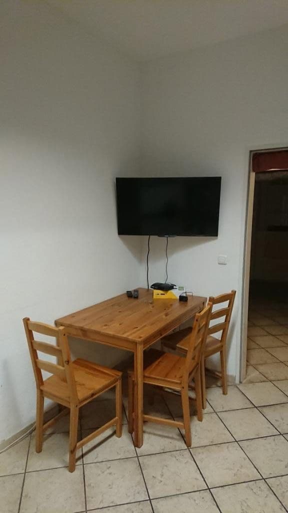 Prenájom bytu 2-izbový 74 m², Duisburg, Severné Porýnie - Westfálsko Prenájom bytu 2-izbový 74 m², Duisburg, Severné Porýnie - Westfálsko