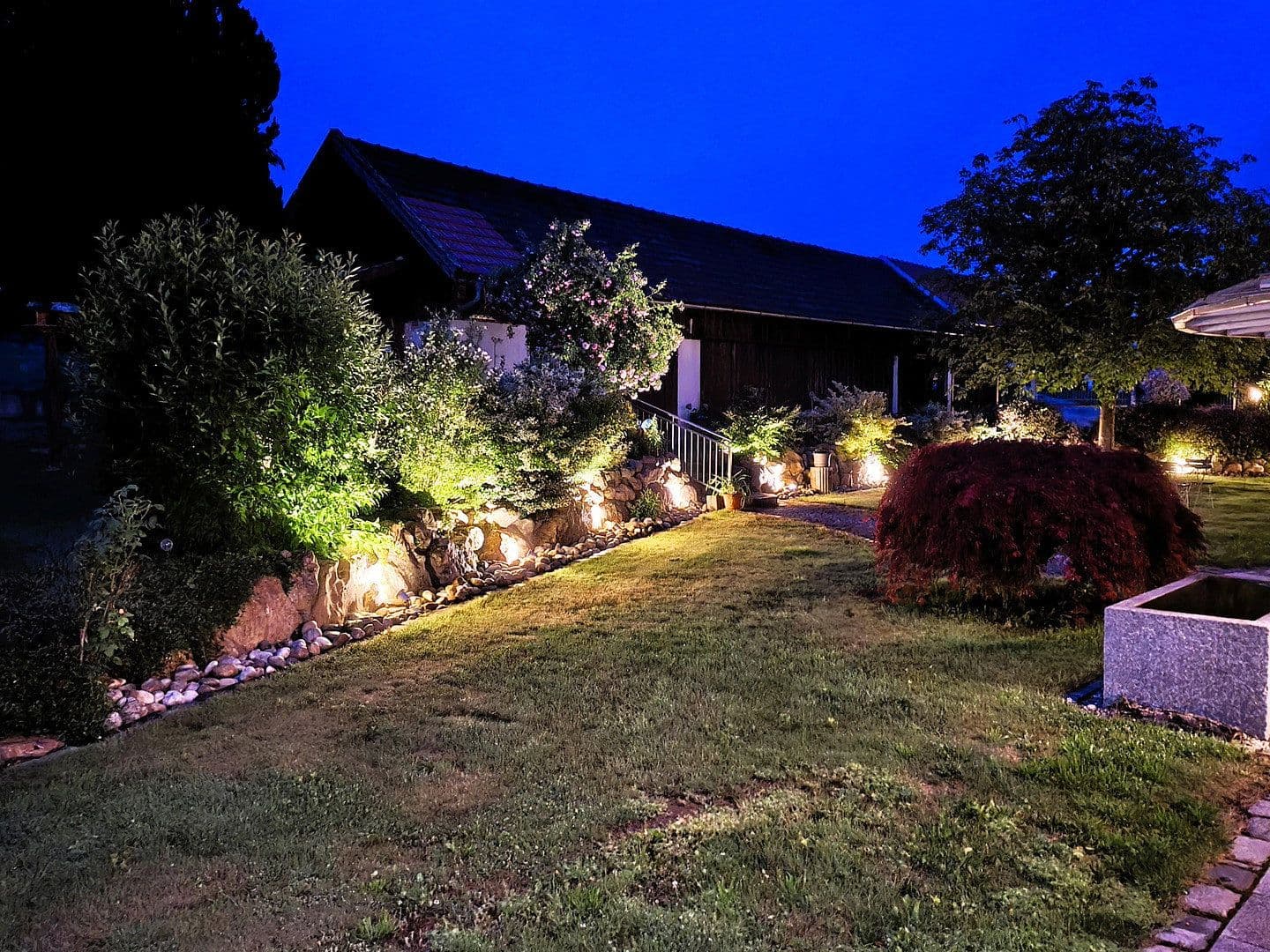 Predaj domu 340 m², pozemek 7.273 m², Vilshofen an der Donau, Bavorsko Predaj domu 340 m², pozemek 7.273 m², Vilshofen an der Donau, Bavorsko