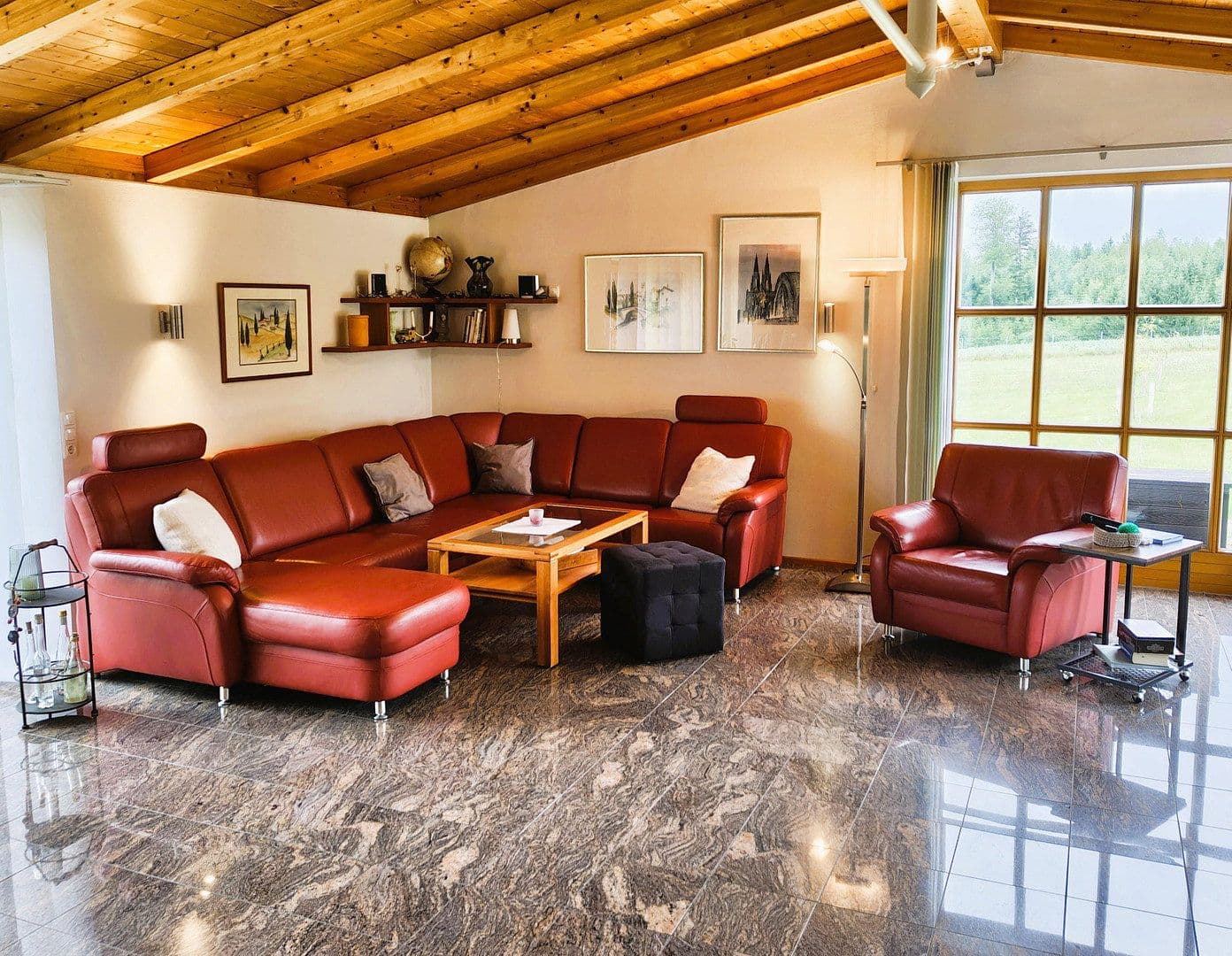 Predaj domu 340 m², pozemek 7.273 m², Vilshofen an der Donau, Bavorsko Predaj domu 340 m², pozemek 7.273 m², Vilshofen an der Donau, Bavorsko