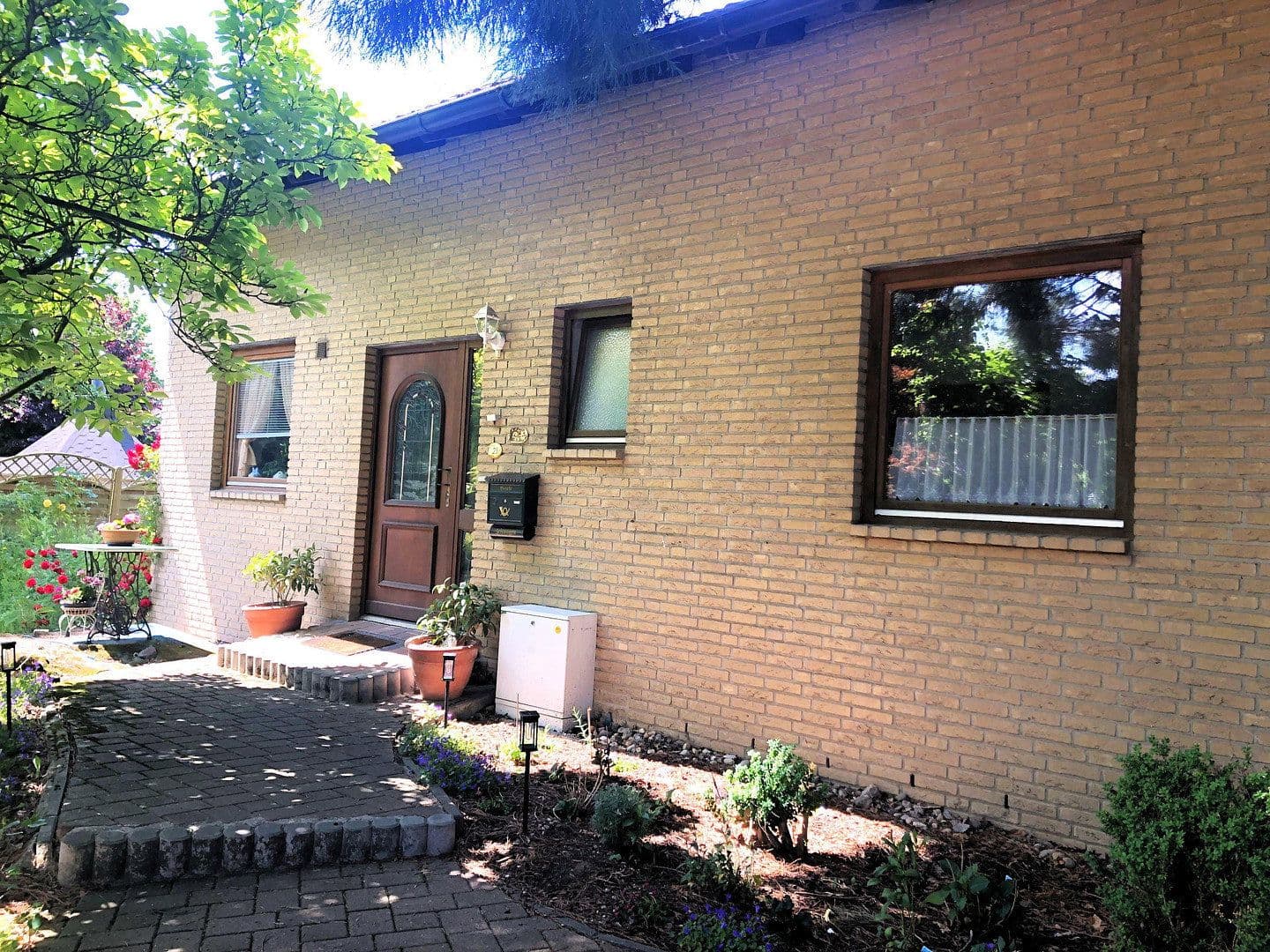 Predaj domu 156 m², pozemek 1.057 m², Lehre, Dolné Sasko Predaj domu 156 m², pozemek 1.057 m², Lehre, Dolné Sasko
