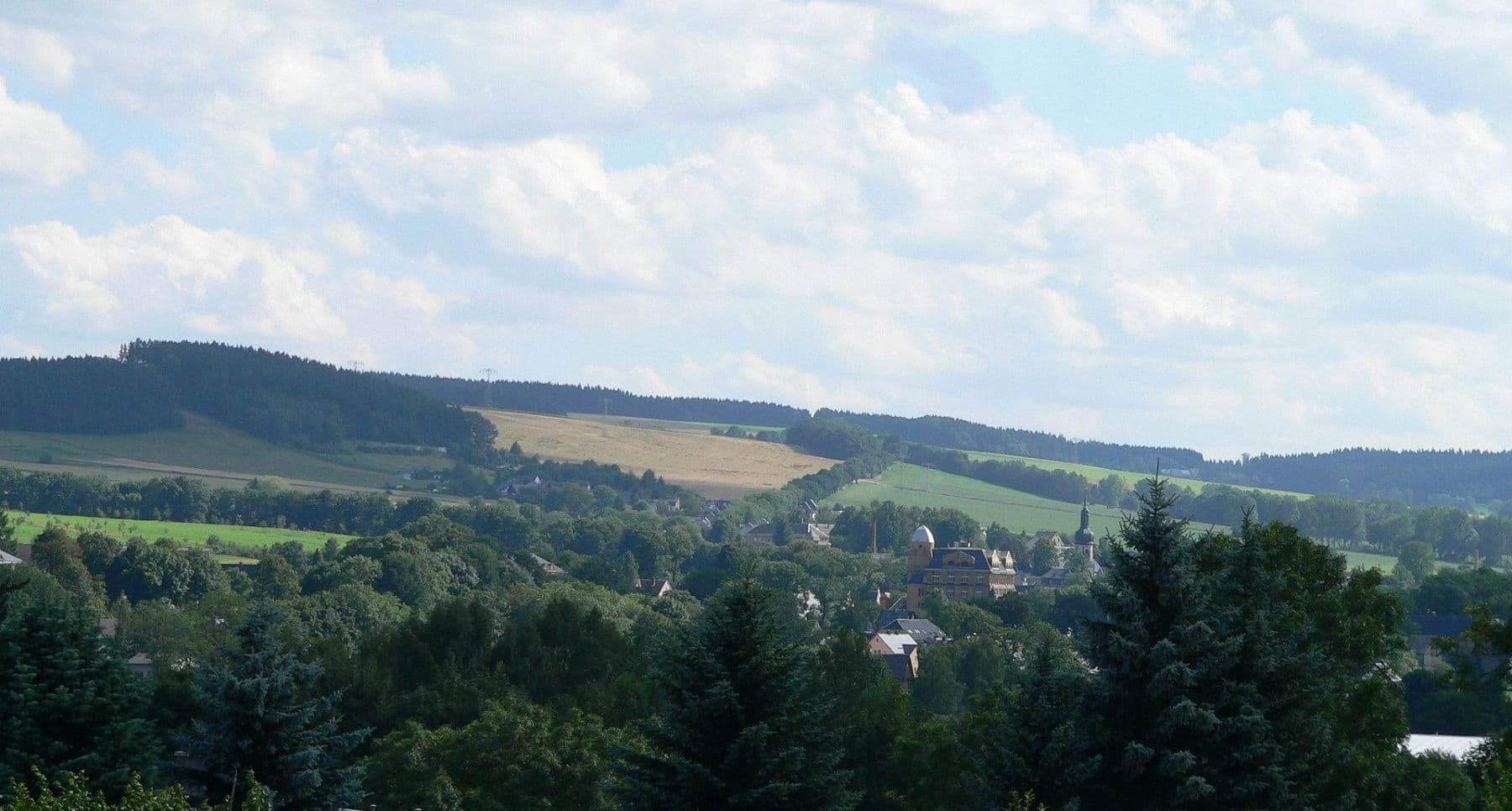 Predaj domu 243 m², pozemek 1.000 m², Zwönitz, Sasko Predaj domu 243 m², pozemek 1.000 m², Zwönitz, Sasko