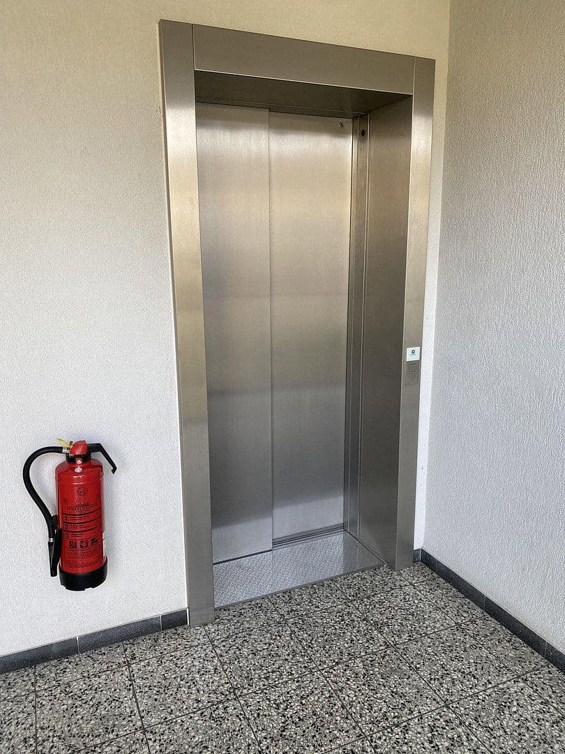Prenájom bytu 1-izbový 36 m², Adlerstr. 46, Ratingen, Severné Porýnie - Westfálsko Prenájom bytu 1-izbový 36 m², Adlerstr. 46, Ratingen, Severné Porýnie - Westfálsko