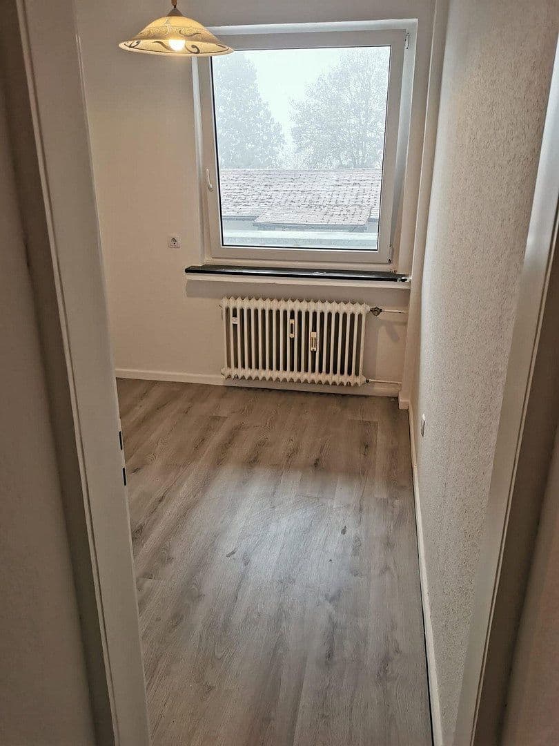 Prenájom bytu 1-izbový 39 m², Stockder Straße, Remscheid, Remscheid, Severné Porýnie - Westfálsko Prenájom bytu 1-izbový 39 m², Stockder Straße, Remscheid, Remscheid, Severné Porýnie - Westfálsko