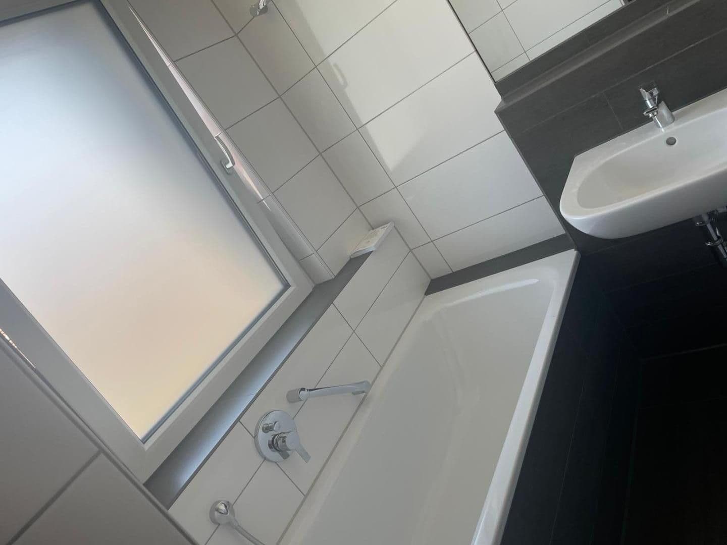 Prenájom bytu 4-izbový 122 m², Sindelfingen, Bádensko-Wurttembersko Prenájom bytu 4-izbový 122 m², Sindelfingen, Bádensko-Wurttembersko
