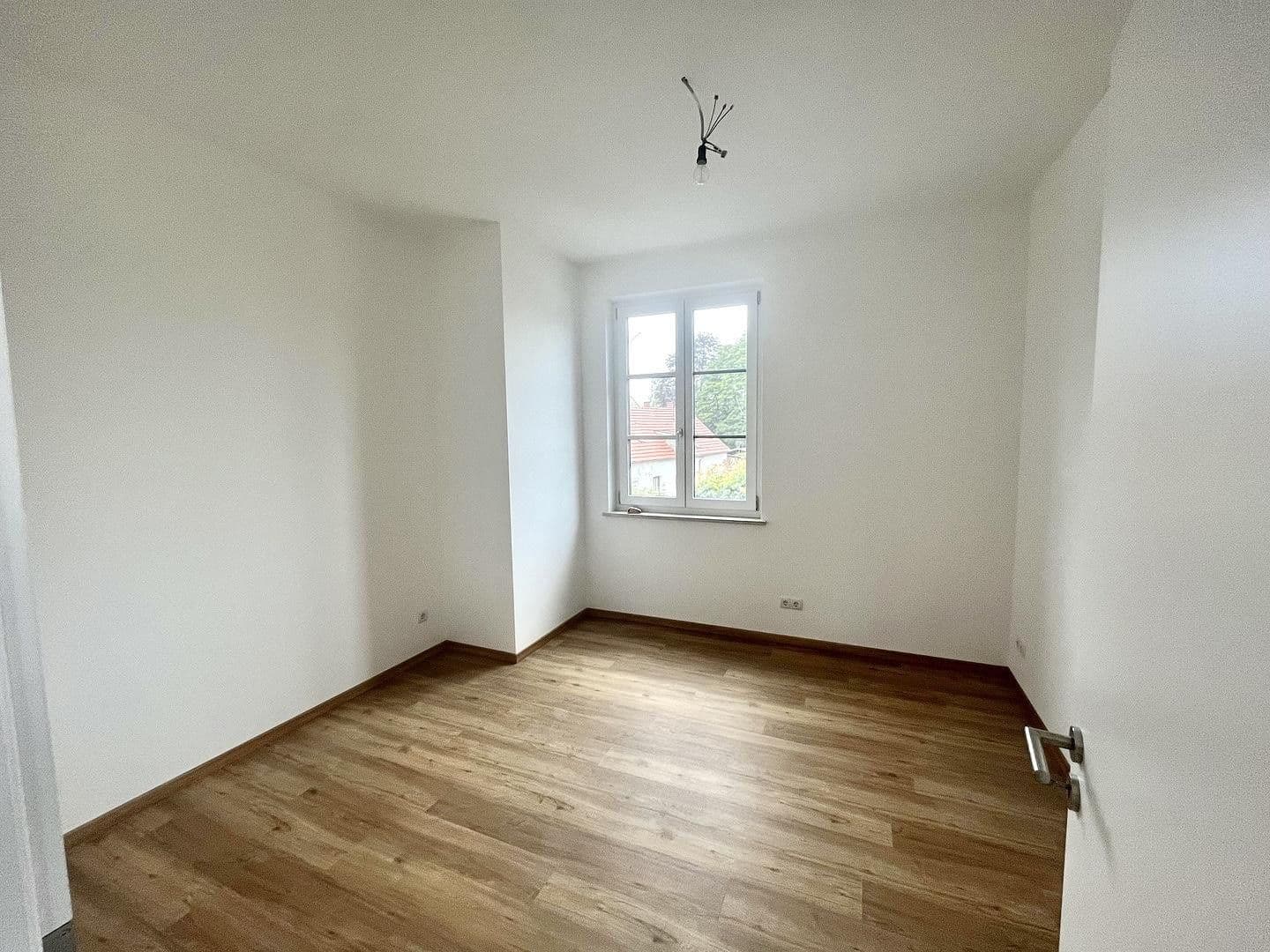 Prenájom bytu 3-izbový 74 m², Freisinger Str. 13, Ismaning, Bavorsko Prenájom bytu 3-izbový 74 m², Freisinger Str. 13, Ismaning, Bavorsko