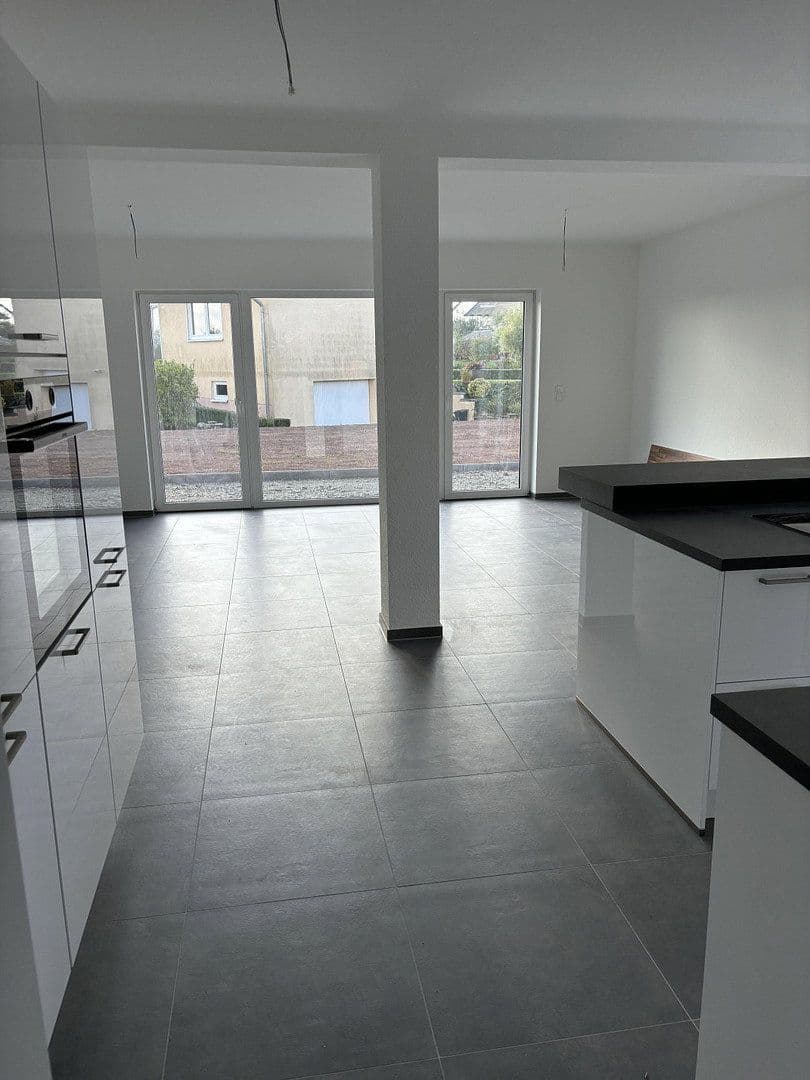 Predaj domu 128 m², pozemek 389 m², Höstchesflur 14b, Idar-Oberstein, Porýnie-Falcko Predaj domu 128 m², pozemek 389 m², Höstchesflur 14b, Idar-Oberstein, Porýnie-Falcko