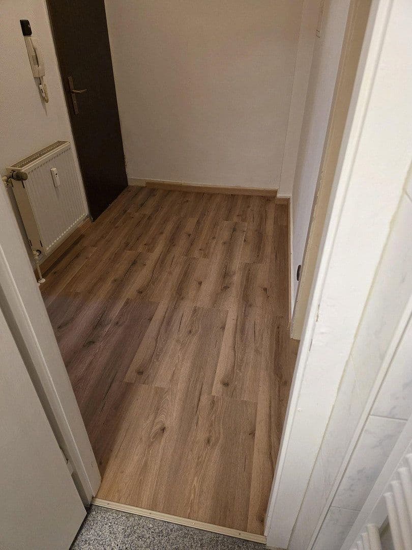 Prenájom bytu 1-izbový 41 m², Baltenstraße 20, Düsseldorf, Severné Porýnie - Westfálsko Prenájom bytu 1-izbový 41 m², Baltenstraße 20, Düsseldorf, Severné Porýnie - Westfálsko
