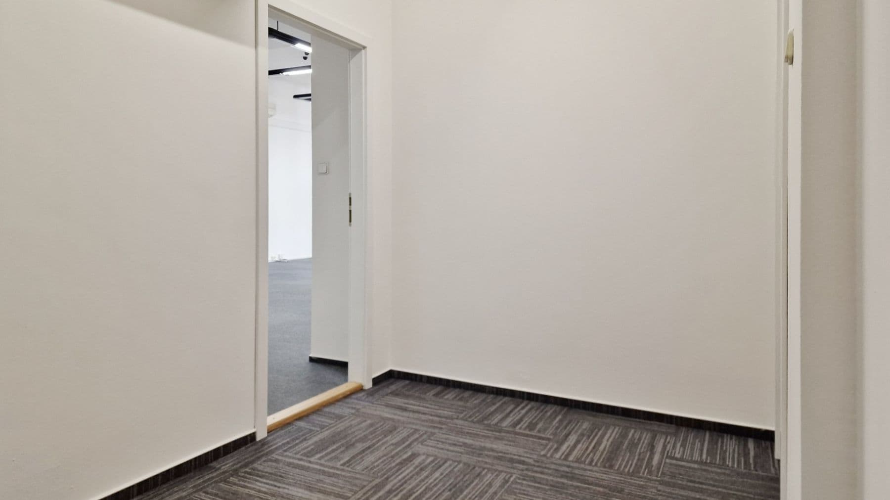 Prenájom kancelárie 91 m², Opletalova, Praha, Praha Prenájom kancelárie 91 m², Opletalova, Praha, Praha