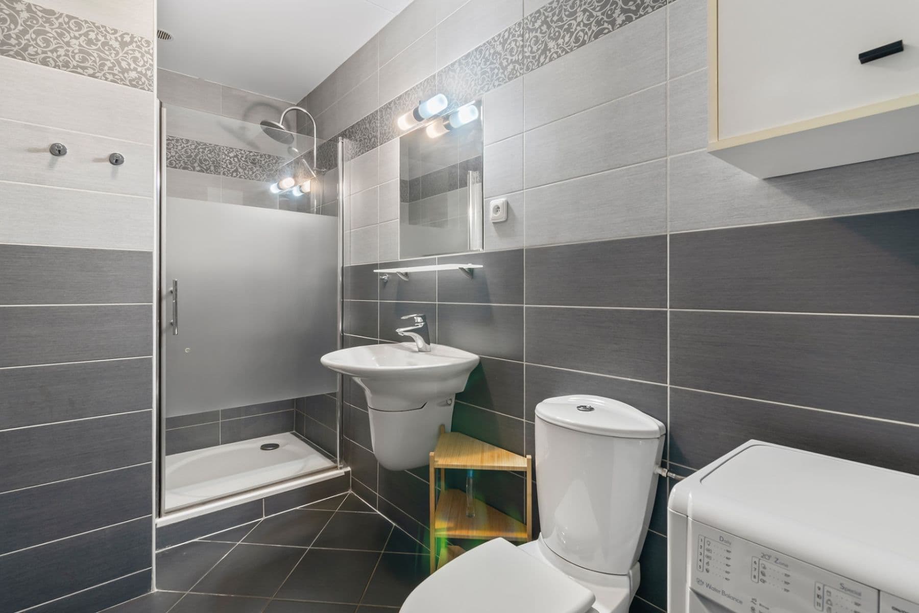 Prenájom bytu 1-izbový 39 m², Sokolovská, Praha, Praha Prenájom bytu 1-izbový 39 m², Sokolovská, Praha, Praha