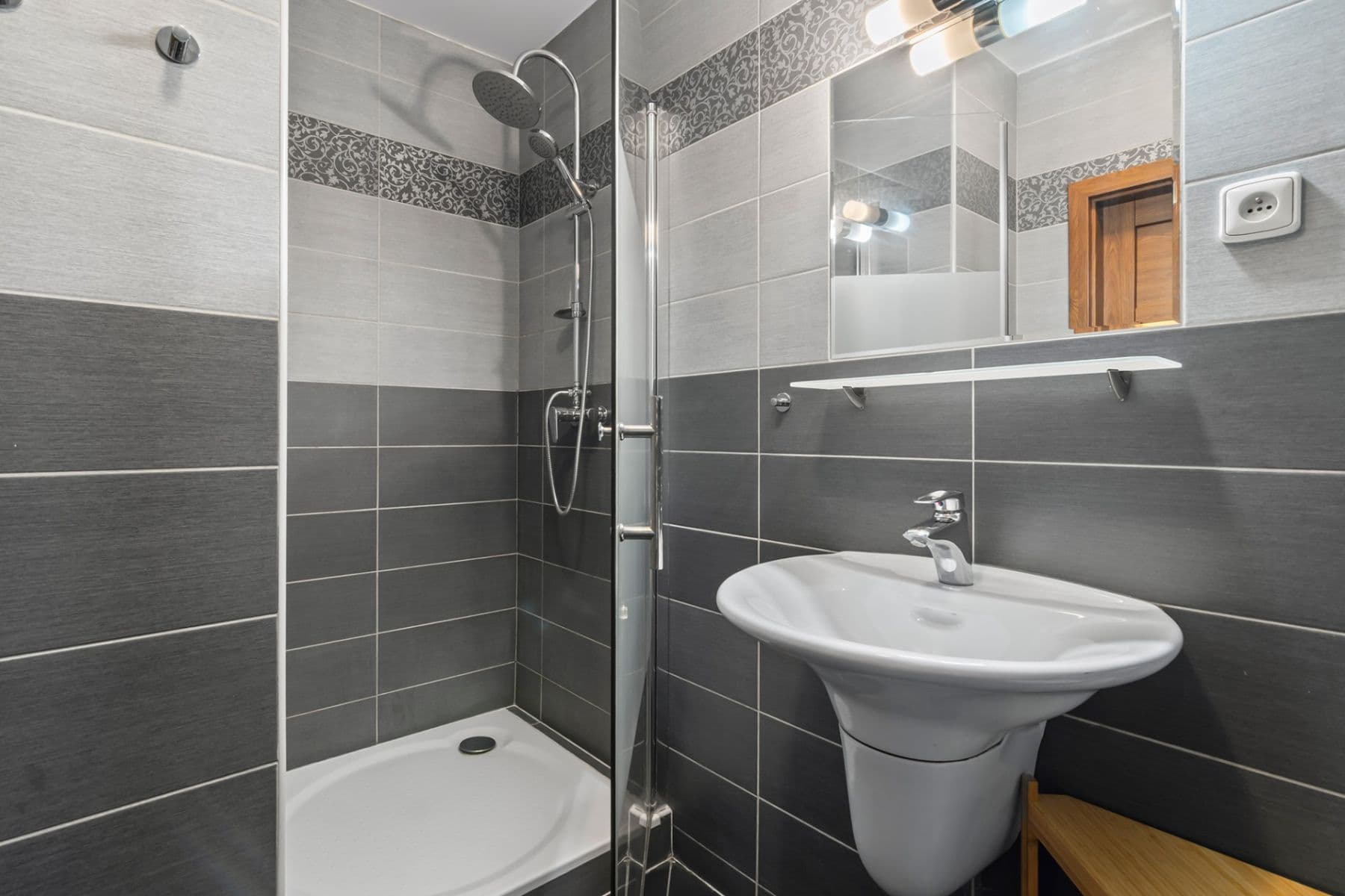 Prenájom bytu 1-izbový 39 m², Sokolovská, Praha, Praha Prenájom bytu 1-izbový 39 m², Sokolovská, Praha, Praha
