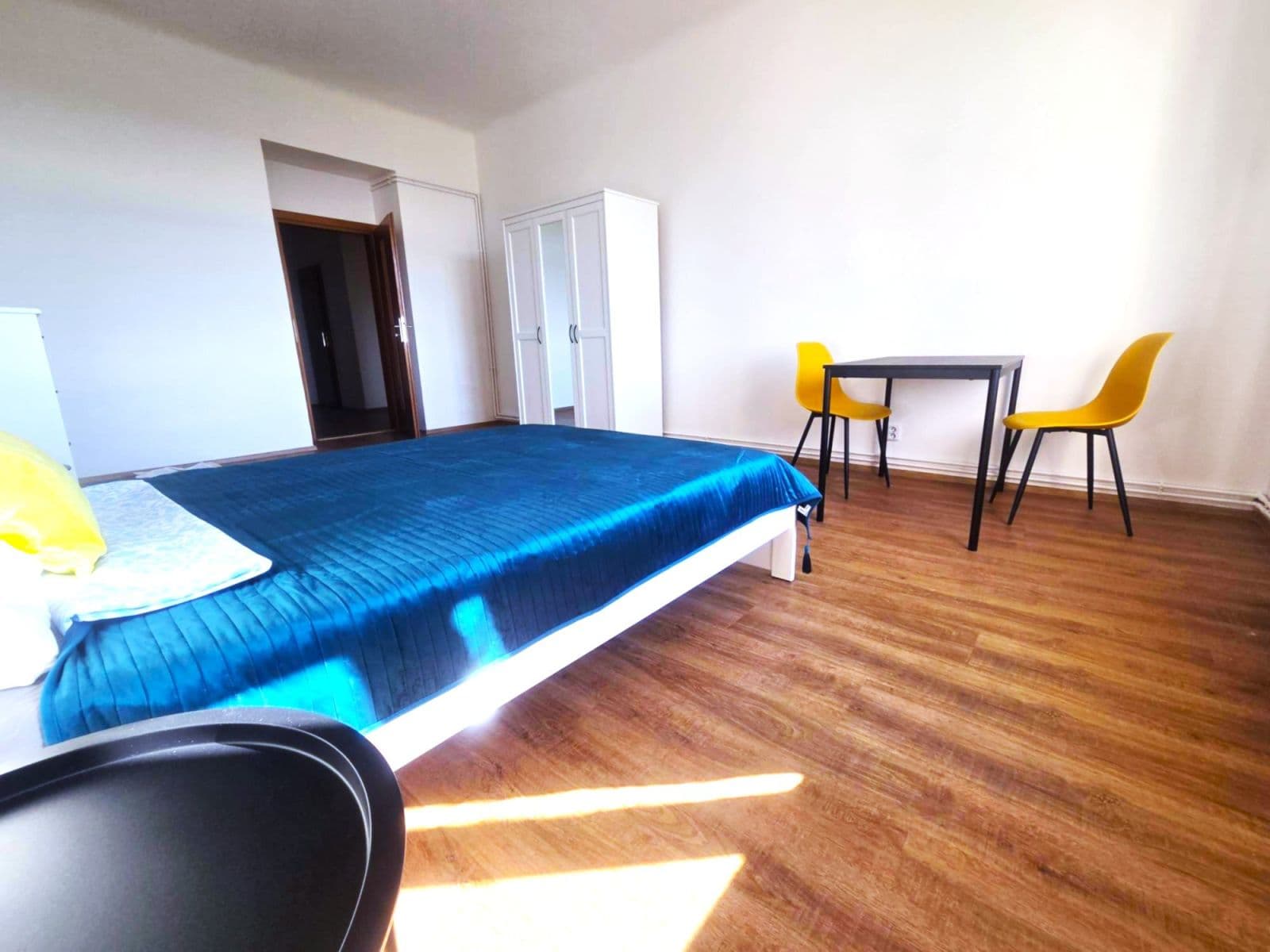 Prenájom bytu 100 m², U Havlíčkových sadů, Praha, Praha Prenájom bytu 100 m², U Havlíčkových sadů, Praha, Praha