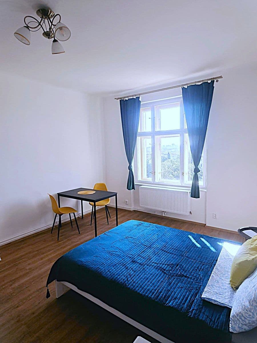 Prenájom bytu 100 m², U Havlíčkových sadů, Praha, Praha Prenájom bytu 100 m², U Havlíčkových sadů, Praha, Praha