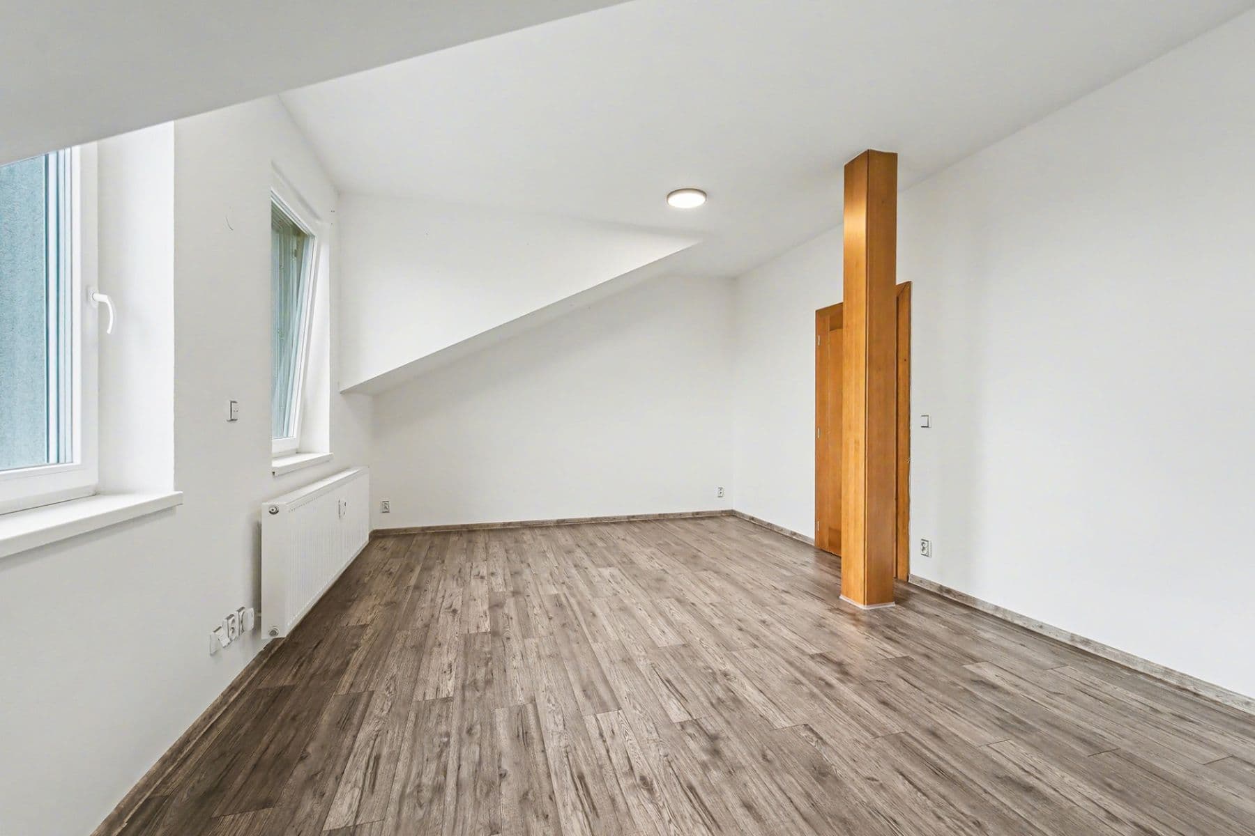 Prenájom bytu 3-izbový 116 m², Miličín, Středočeský kraj Prenájom bytu 3-izbový 116 m², Miličín, Středočeský kraj