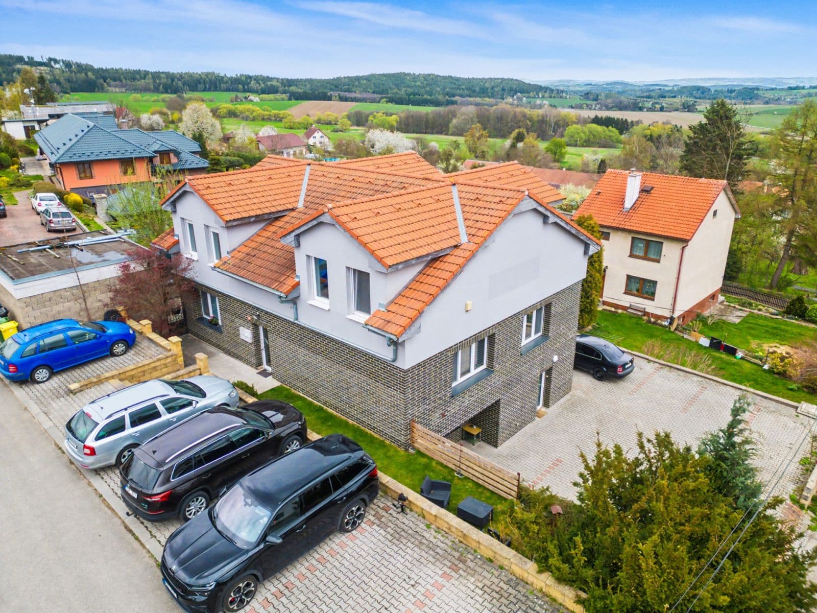 Prenájom bytu 3-izbový 116 m², Miličín, Středočeský kraj Prenájom bytu 3-izbový 116 m², Miličín, Středočeský kraj
