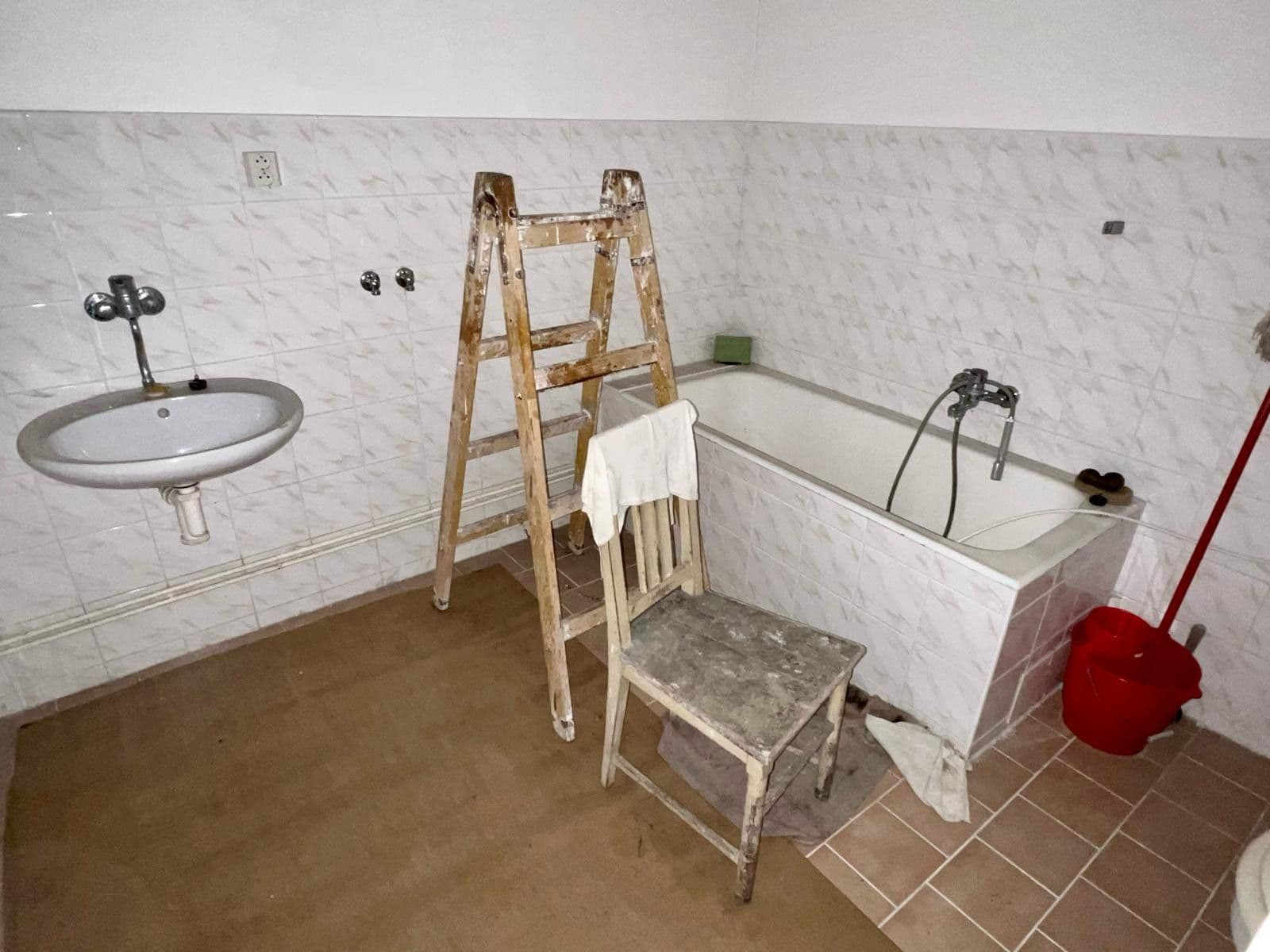 Predaj rekreačného objektu 352 m², pozemok 672 m², Velké Svatoňovice, Královéhradecký kraj Predaj rekreačného objektu 352 m², pozemok 672 m², Velké Svatoňovice, Královéhradecký kraj