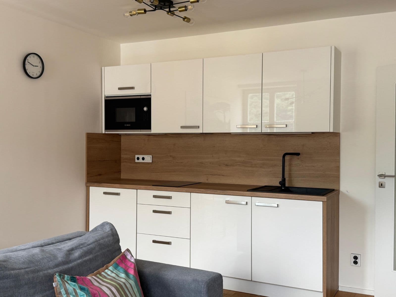 Prenájom bytu 2-izbový 39 m², Peckova, Praha, Praha Prenájom bytu 2-izbový 39 m², Peckova, Praha, Praha